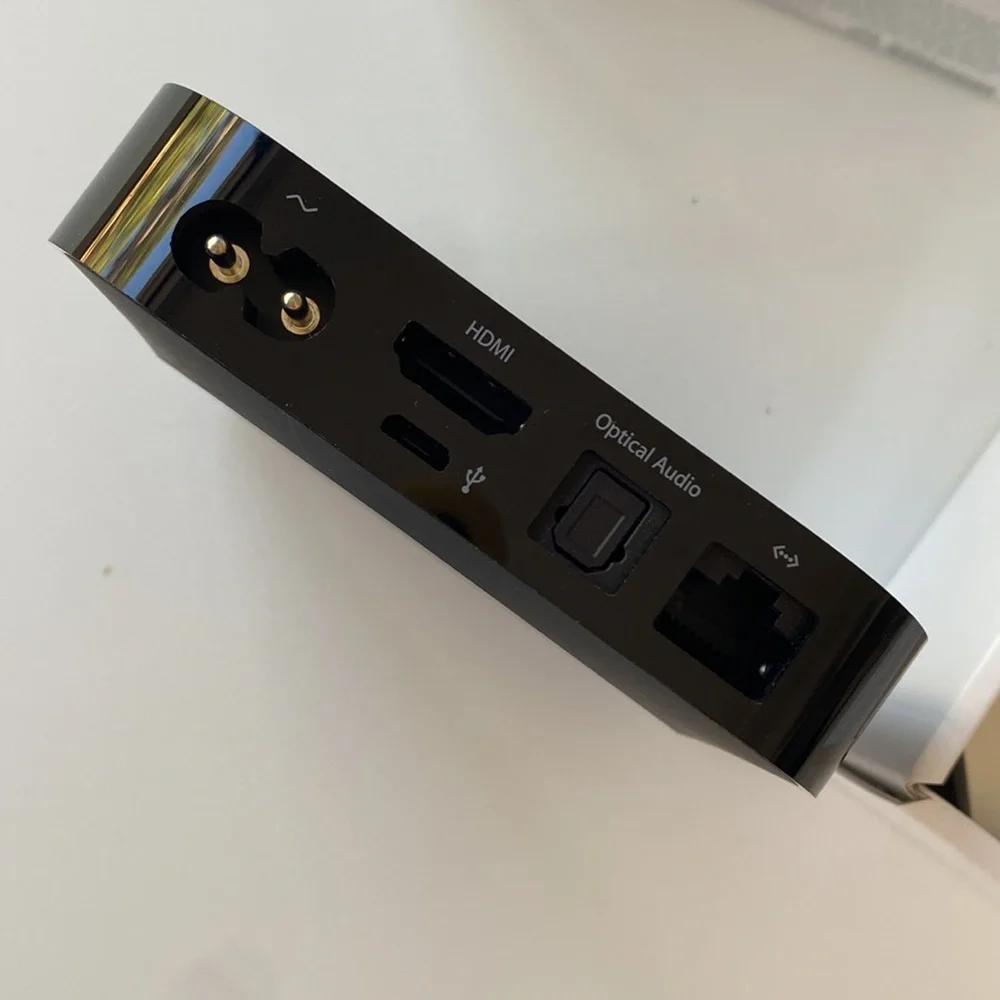 Apple TV streaming device with Remote